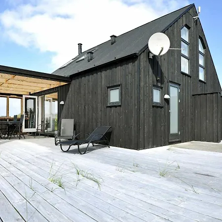 6 Person Holiday In