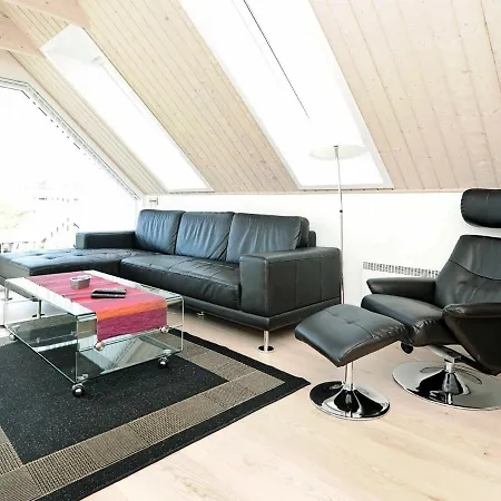 6 Person Holiday In *
